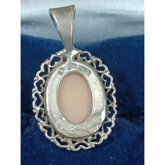 Sterling Silver Cameo Lady Vintage Charm Heart Trim Pink & White - Picture 3 of 7